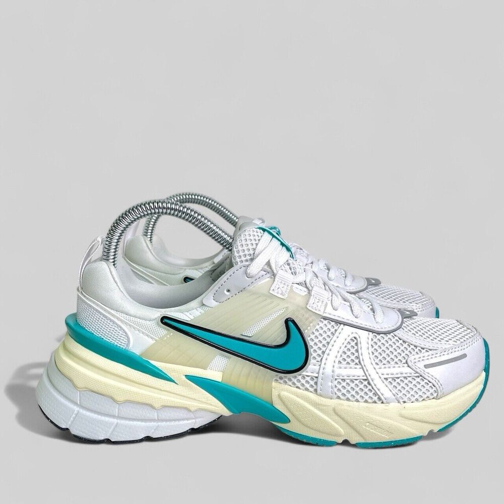 Nike V2K Women's Athletic Sneakers FD0736-105 White/Dusty Cactus Size 7